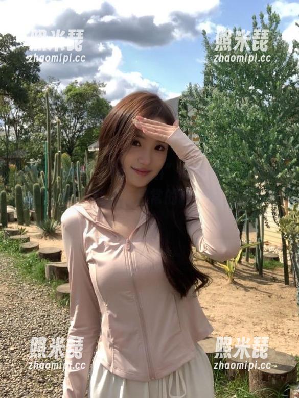166fun “166fun”的导航似乎在告诉我,八卦就是我日常的调味剂,活力满满!