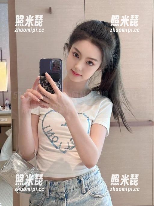 51cg 51cgfun网址的热搜,真是让一群瓜民们兴奋得跟打了鸡血似的。