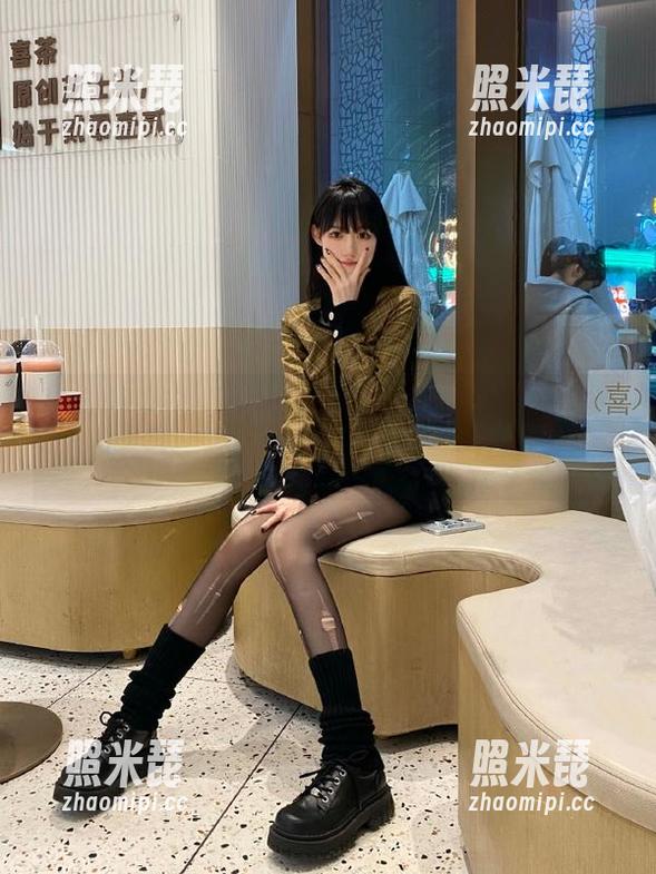 登录51免费吃瓜后我怀疑我的社交生活，只剩下键盘和瓜了！