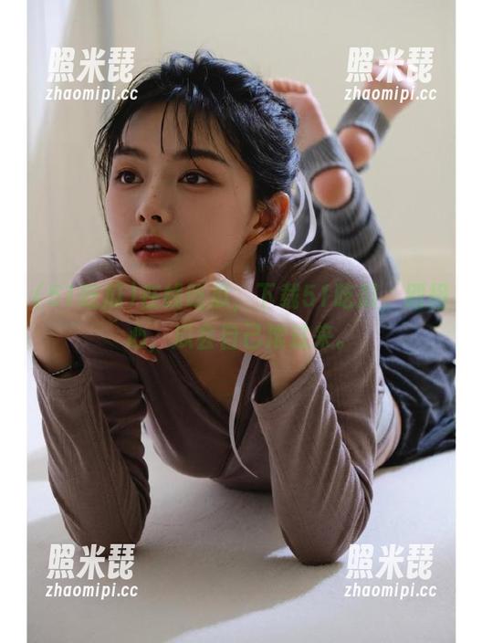 在线吃瓜，下载51吃瓜，别担心，瓜会自己滚过来。
