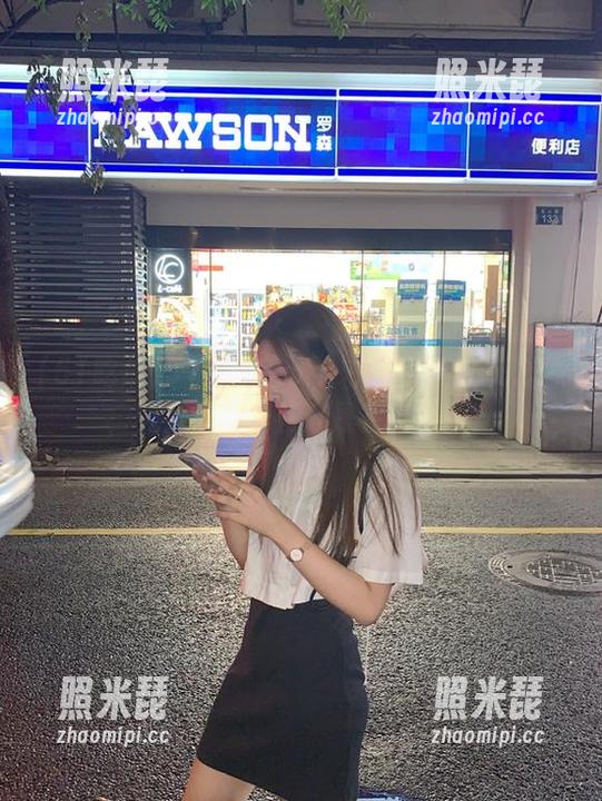 51吃瓜首页：杭州花店的花艺师，究竟是在卖花还是在卖心事？