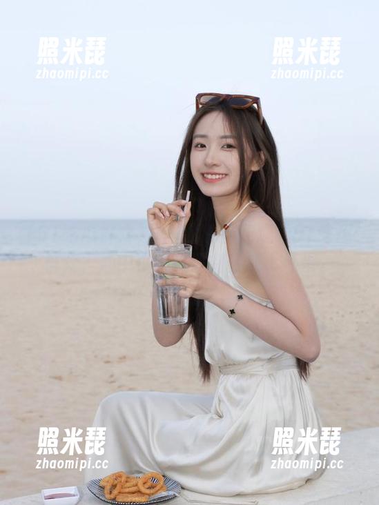 从早到晚都在观看51吃瓜群众，心中小天使顷刻变成小坏蛋。