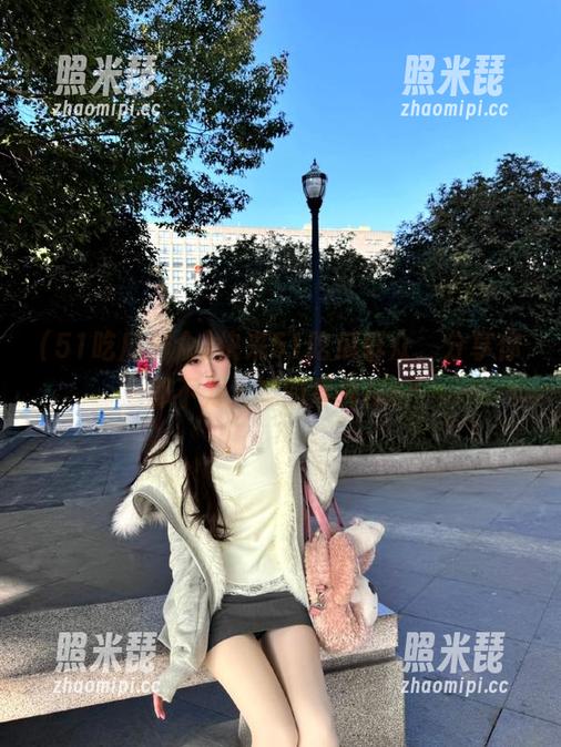 51吃瓜群众 快来51吃瓜群众,分享你那不为人知的零食瓜!