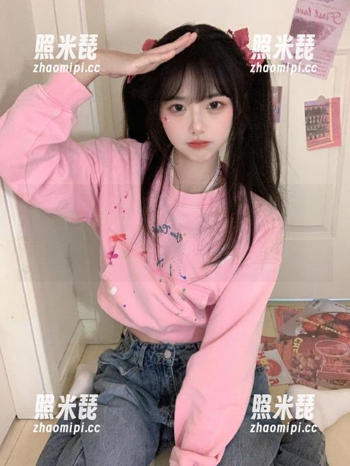 一打开“52吃瓜网”app，就仿佛被吸进了另一种生活，究竟该不该停下？