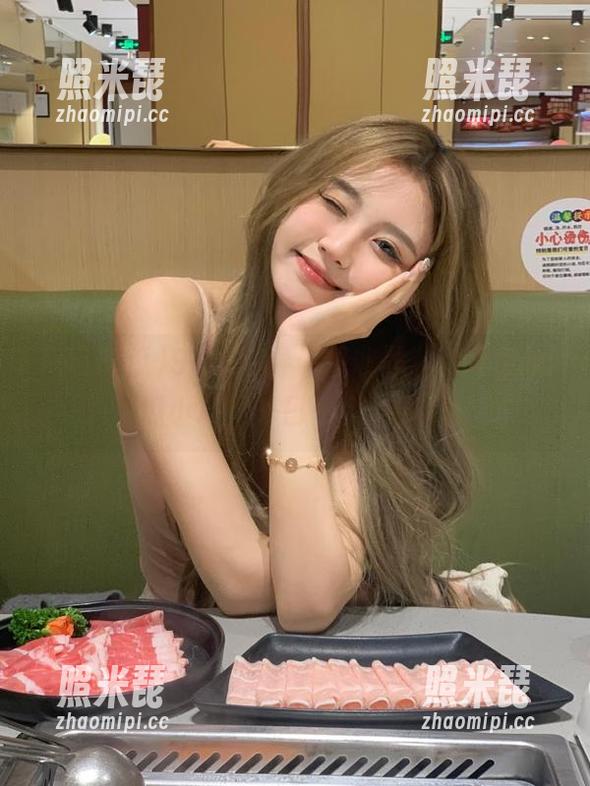 91吃瓜导航签收黑料，吃到大瓜小料，一口一个滋味！