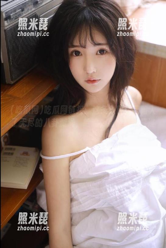 吃瓜网 吃瓜网链接:这条入口让我陷入了无尽的八卦漩涡,哈哈,搬个小板凳准备吃瓜!