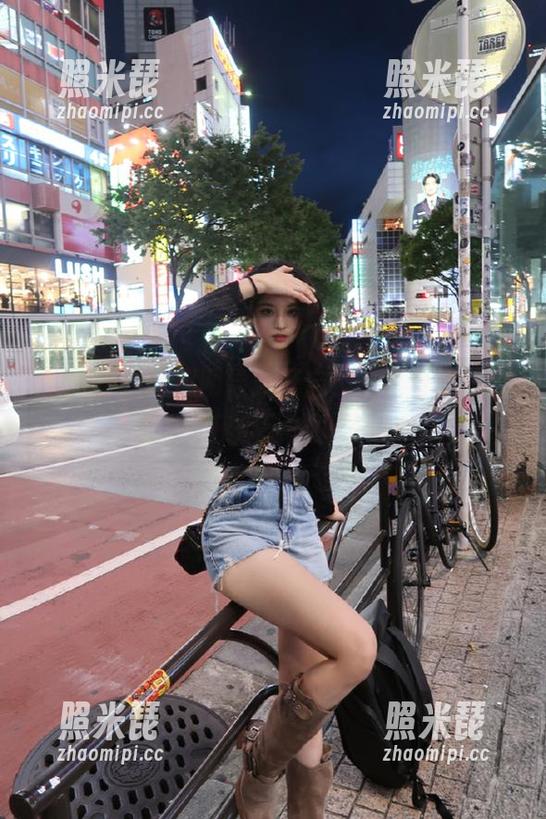 吃瓜网 吃瓜网导航开启,快跟着我一起走进深夜瓜事的小径吧!