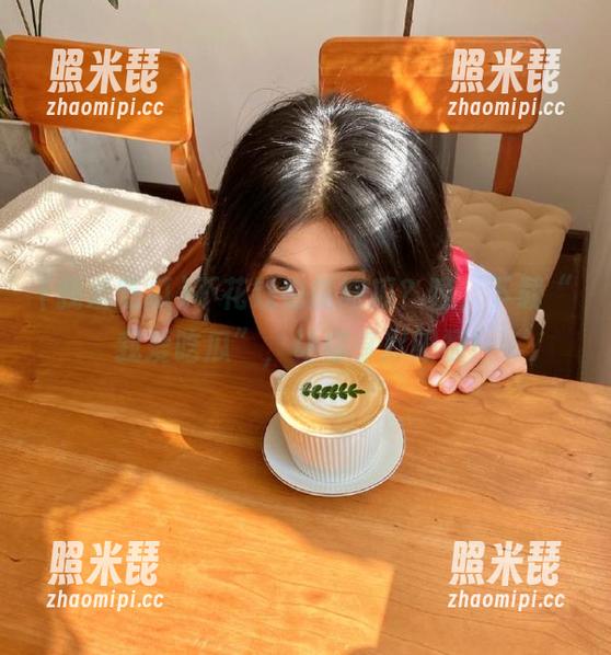不花钱也能吃瓜？哼，下载“我爱吃瓜”，让你享尽眼福！