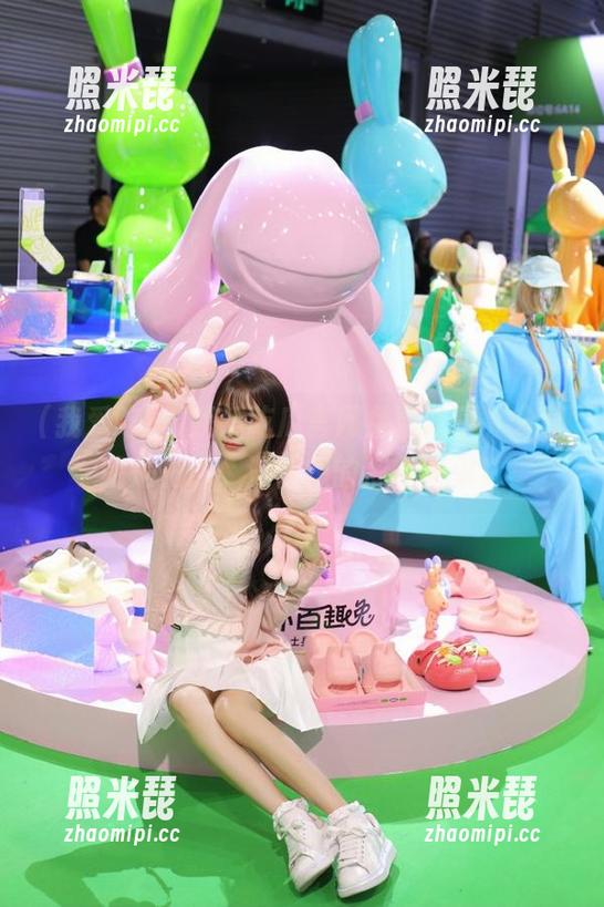 我爱吃瓜 我爱吃瓜官网免费吃瓜,分享就是王道,没你想的那么简单!