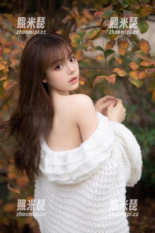 只需一键下载，海角吃瓜苹果版黑料军团为你送上惊喜！