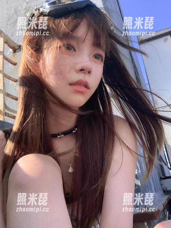 黑哥黑料 别想太多,翻看“黑哥黑料”的资源只需小心翼翼
