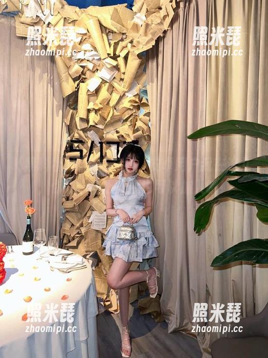 黑料社 黑料社在线,安卓用户我在这儿,你的“黑历史”也可以加入哦!