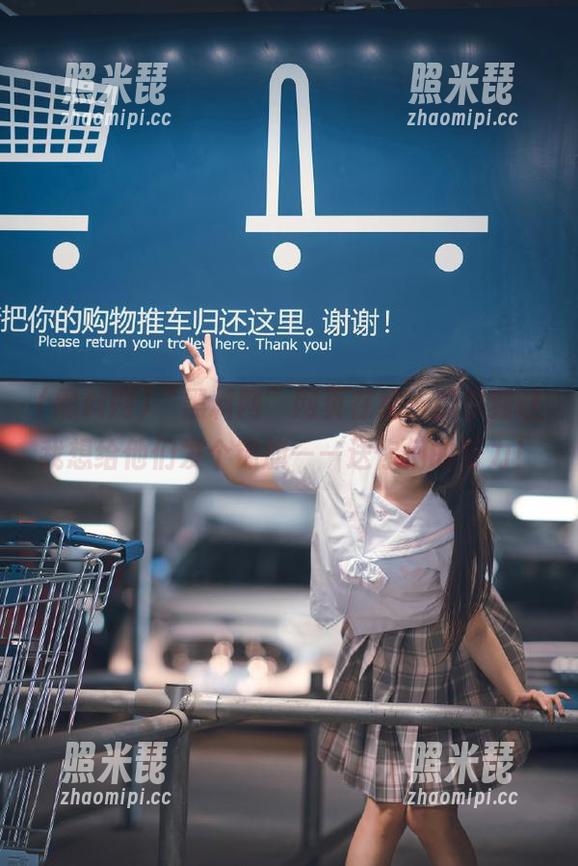 “黑料网”网页在线，瓜多到让我想给他们发个锦旗——送你们的努力！