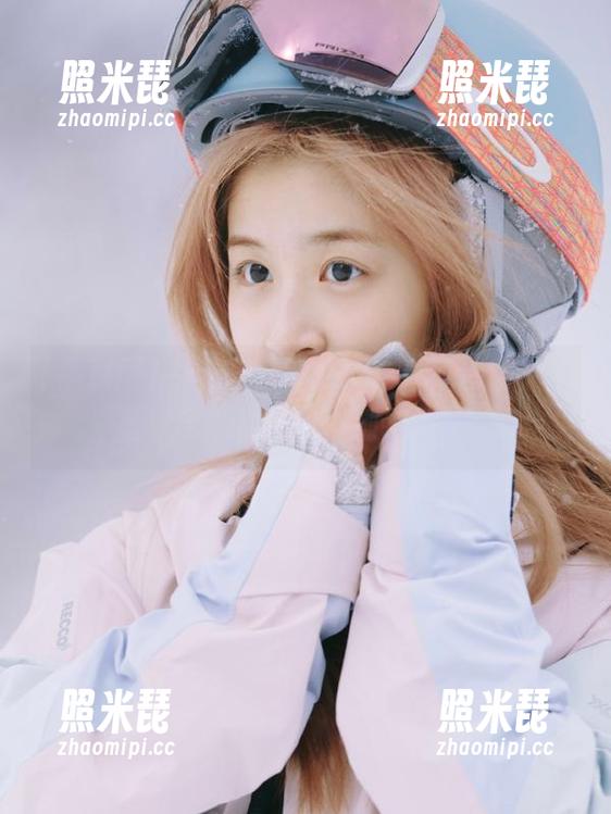 今天在黑料网逛，永不迷路，心里默念“别追尾，别掉坑”。