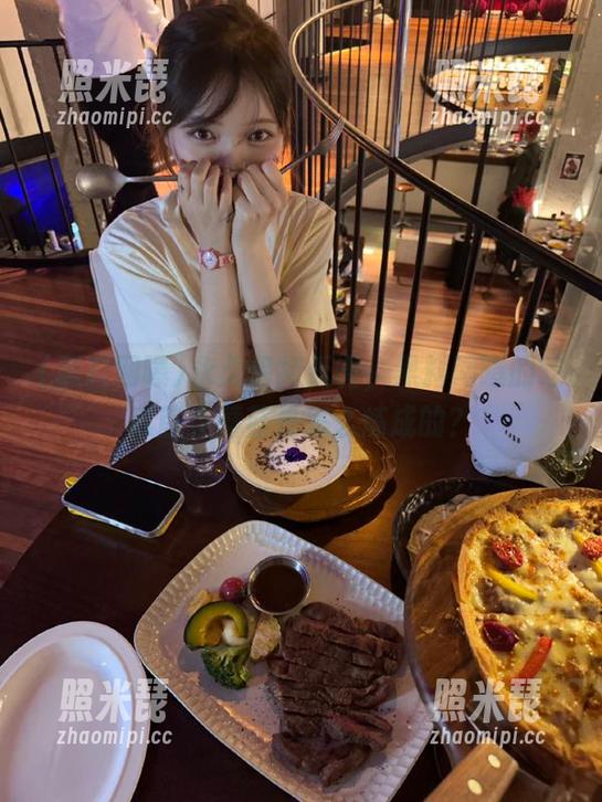 黑料网曝 永久保持低调,黑料网曝的吃瓜首页蘑菇是怎么炼成的?