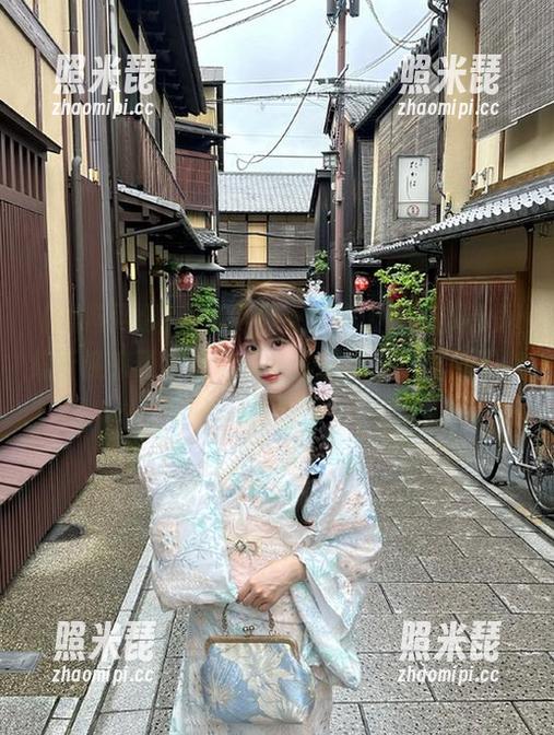 黑料网曝 黑料网曝更新来了,吃瓜首页终于迎来了那颗传说中的蘑菇,这与桃子能比吗?