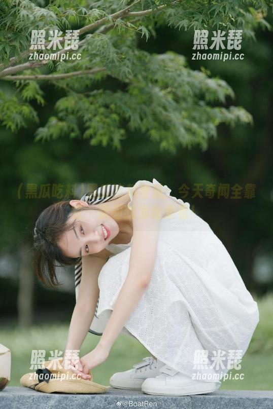 黑瓜吃料导航：今天奇闻全靠它，别问我为啥爱看！